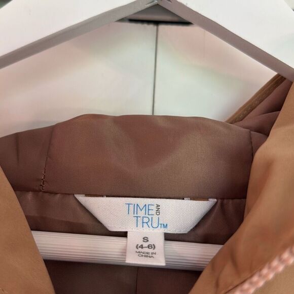 Time and Tru tan light weight rain jacket size small - Picture 4 of 9